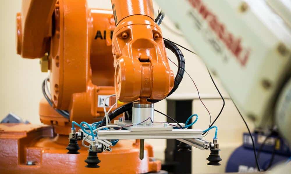 Jak automatyzacja wpływa na jakość produktów?